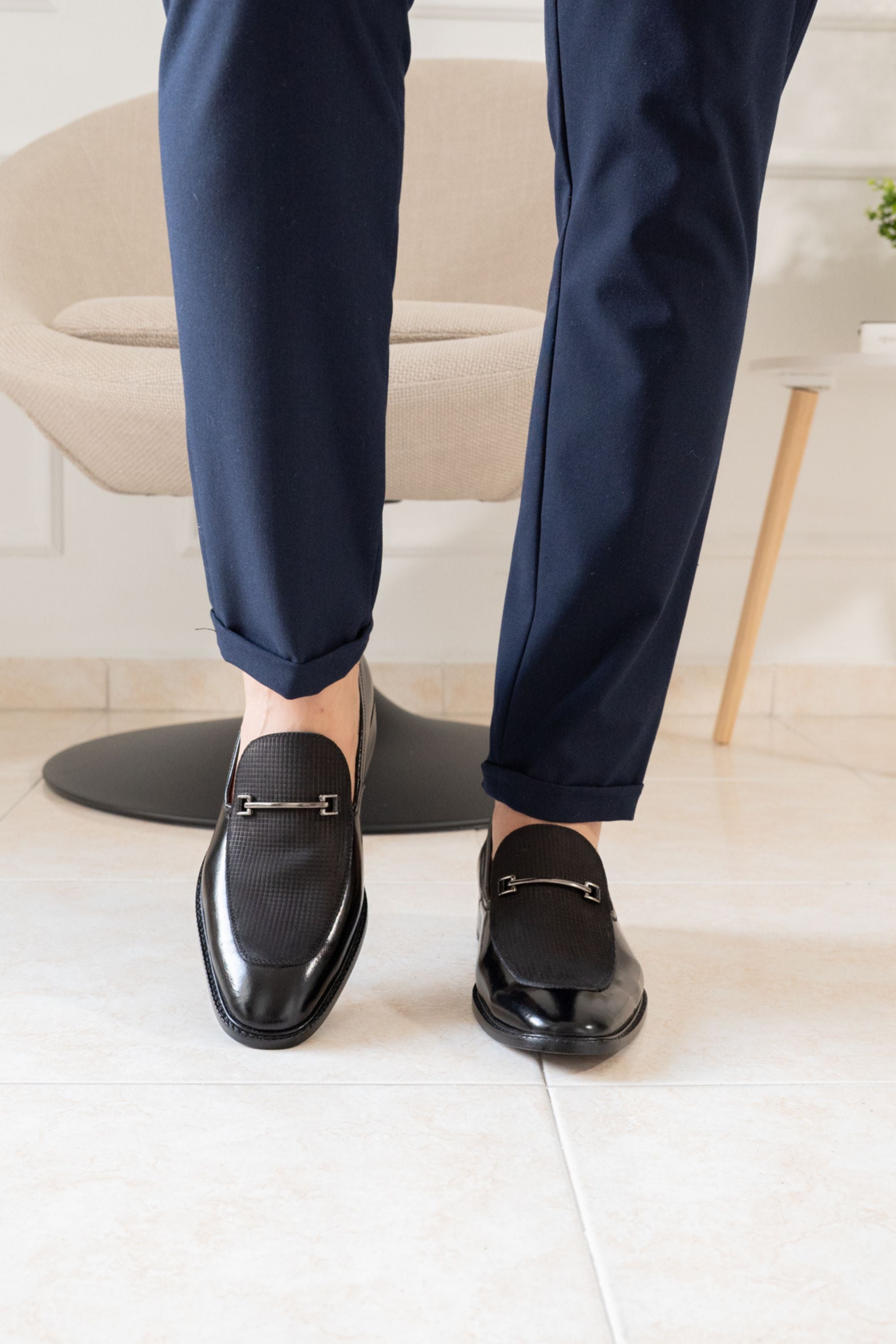 MEN’S BLACK LEATHER LOAFER WITH METAL BIT | REF: 2343 FLORENCIA