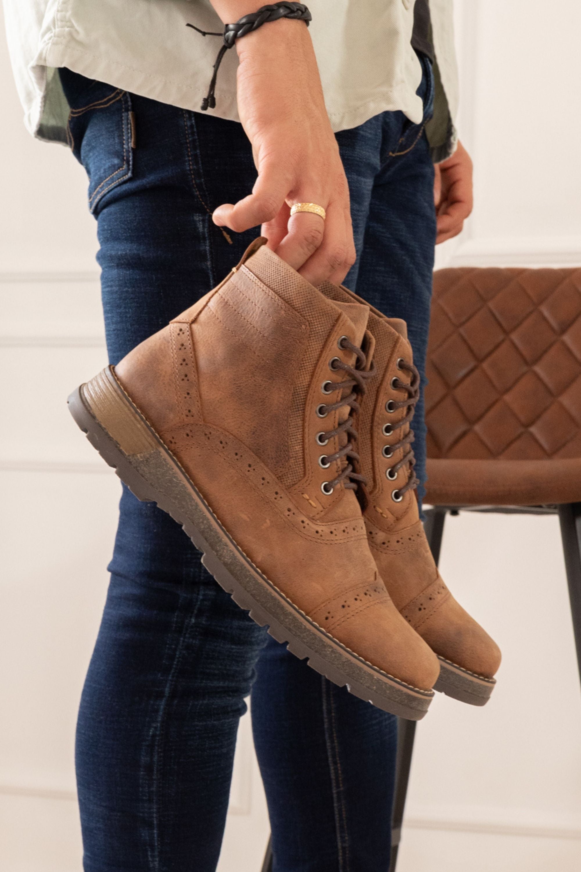 BOTAS DREAMS PARA HOMBRE EN CUERO MIEL REF: TUNJA CREMA