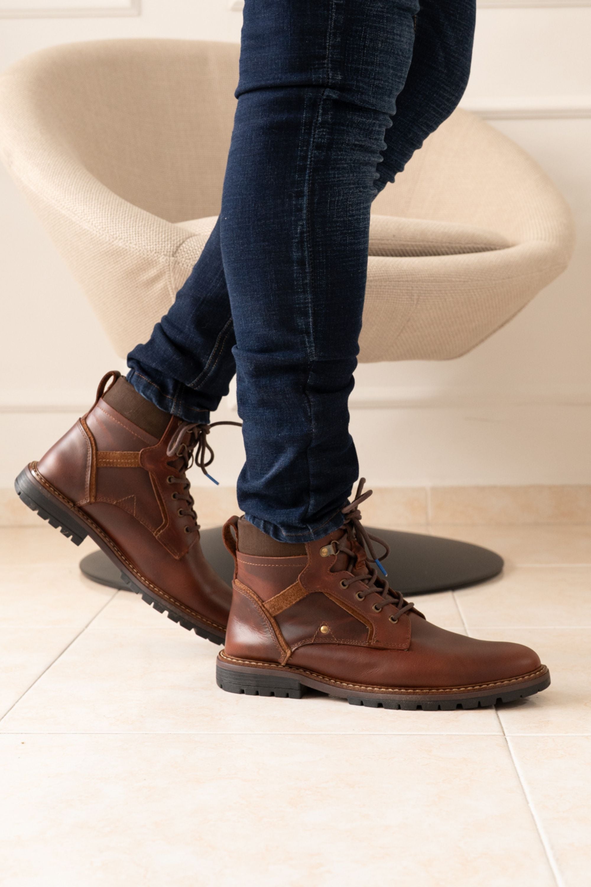 BOTAS LION EN CUERO CAFE PARA HOMBRE REF: CLCK 909