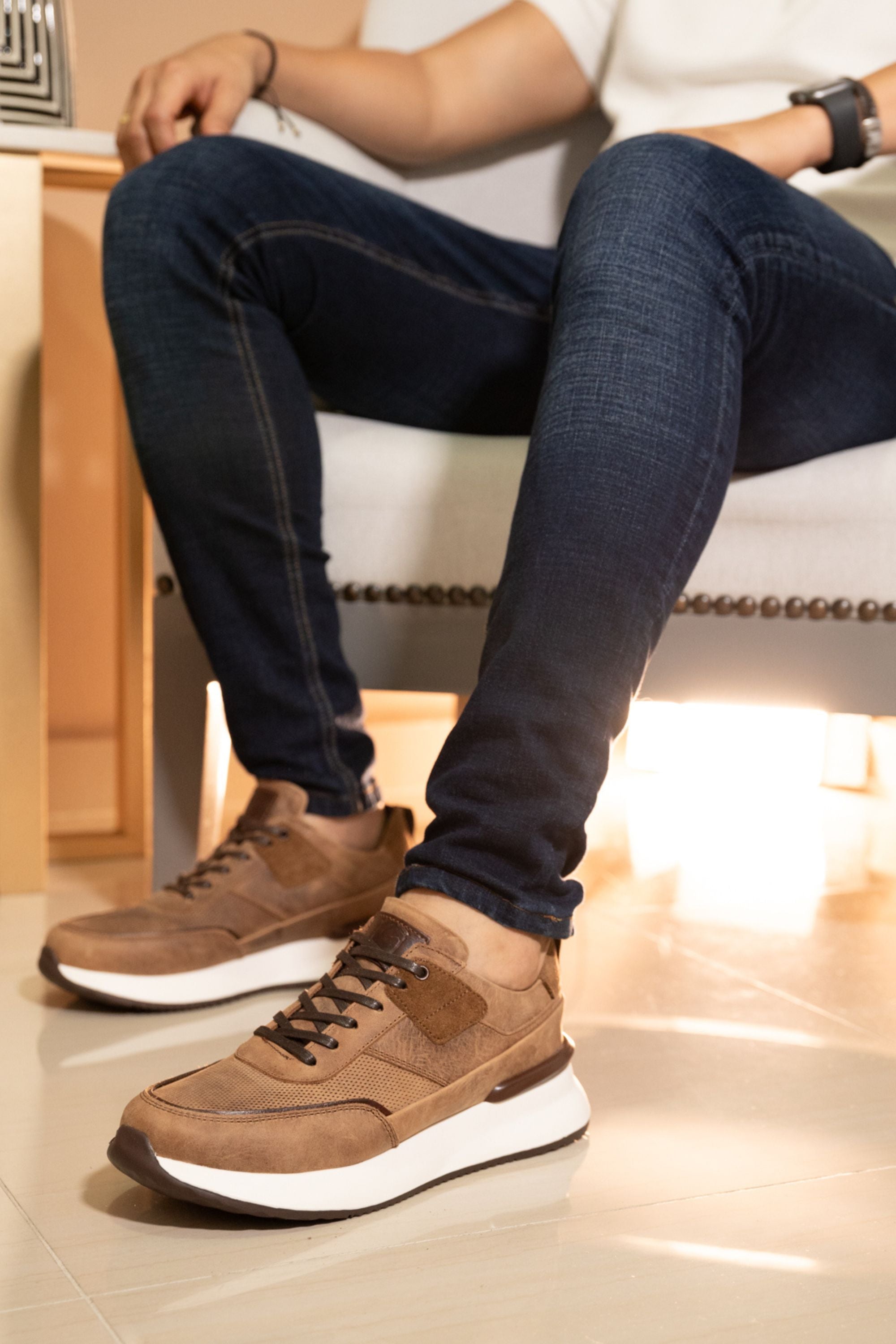 TENIS EN CUERO CREMA PARA HOMBRE REF: PISA CR 8