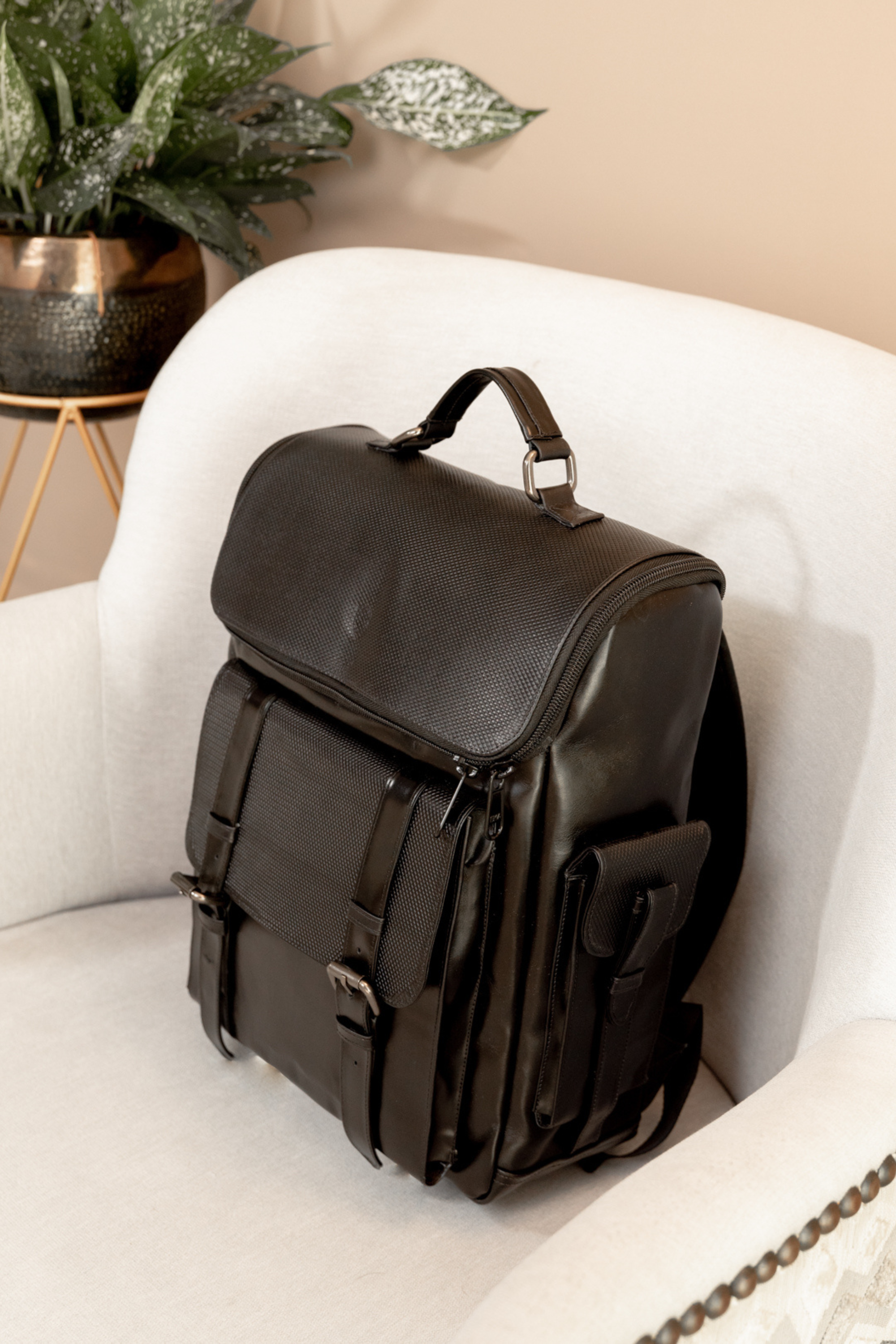 ADRIAN MULTIFUNCTIONAL BACKPACK IN BLACK LEATHER FOR MEN | LUXERO