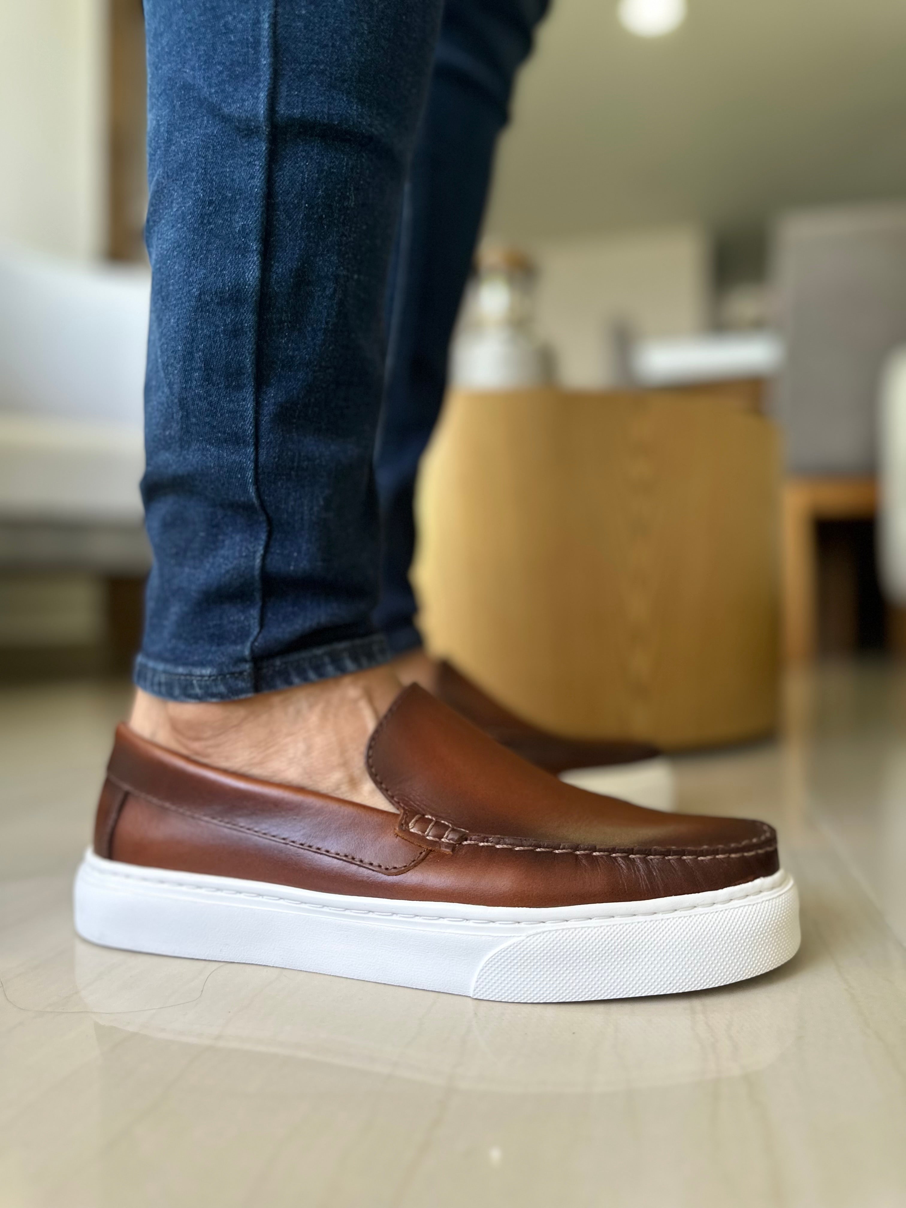 MEN’S LEATHER LOAFER SHOE IN COGNAC COLOR | REF: LUCIO