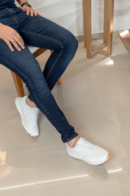TENIS EN CUERO PARA HOMBRE EN CUERO BLANCO | REF: BUGALA CLSS