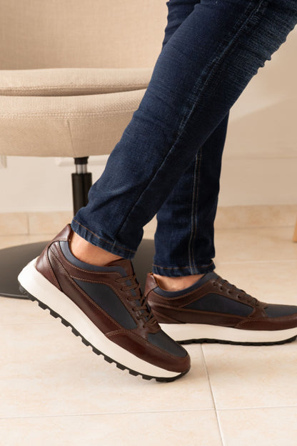 TENIS  EN CUERO CONAC Y AZUL PARA HOMBRE REF: 3090 LARS
