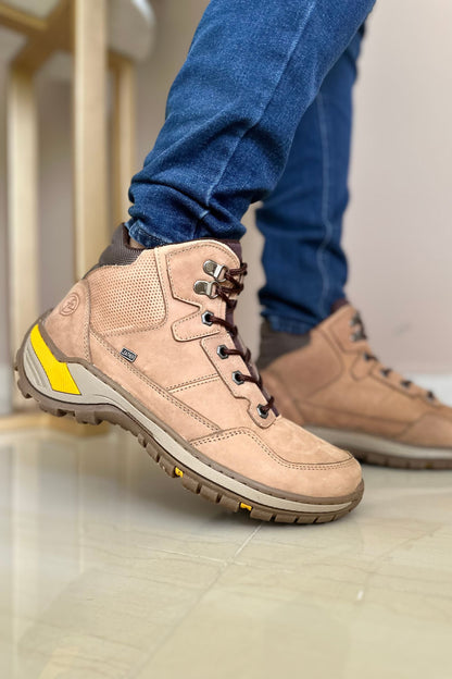 BOTA PARA HOMBRE EN CUERO CREMA REF: BOLZANO 3280