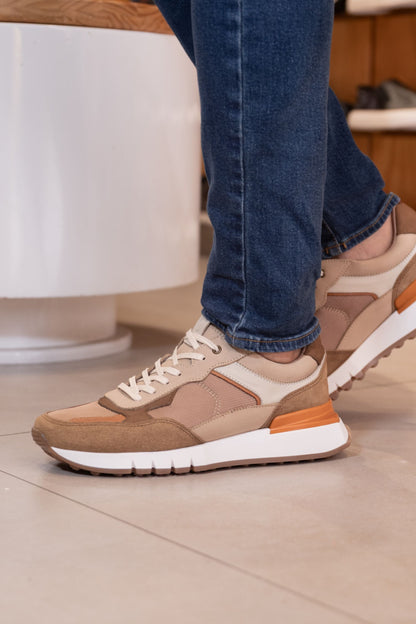 TENIS PARA HOMBRE EN CUERO ARENA  REF: ROMA 2123