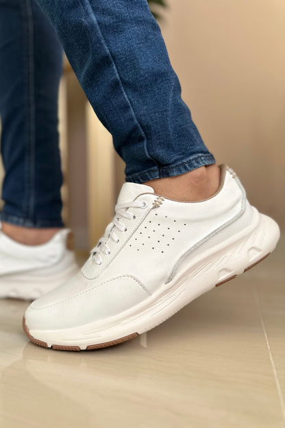 TENIS EN CUERO PARA HOMBRE EN CUERO BLANCO | REF: BUGALA CLSS