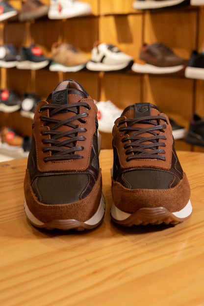 TENIS PARA HOMBRE EN CUERO COÑAC  REF: ROMA 2123