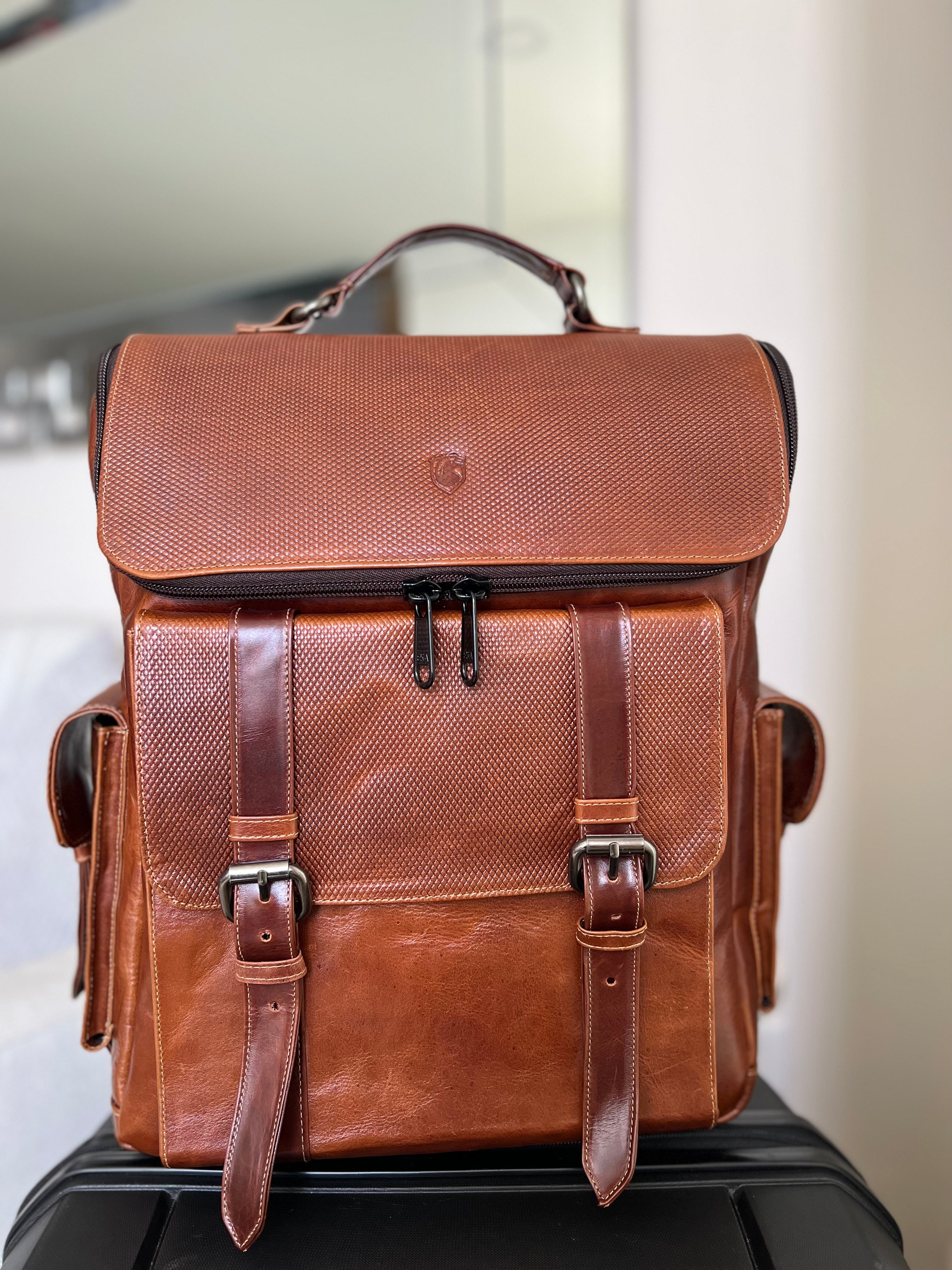 ADRIAN MULTIFUNCTIONAL BACKPACK IN HONEY LEATHER FOR MEN | LUXERO