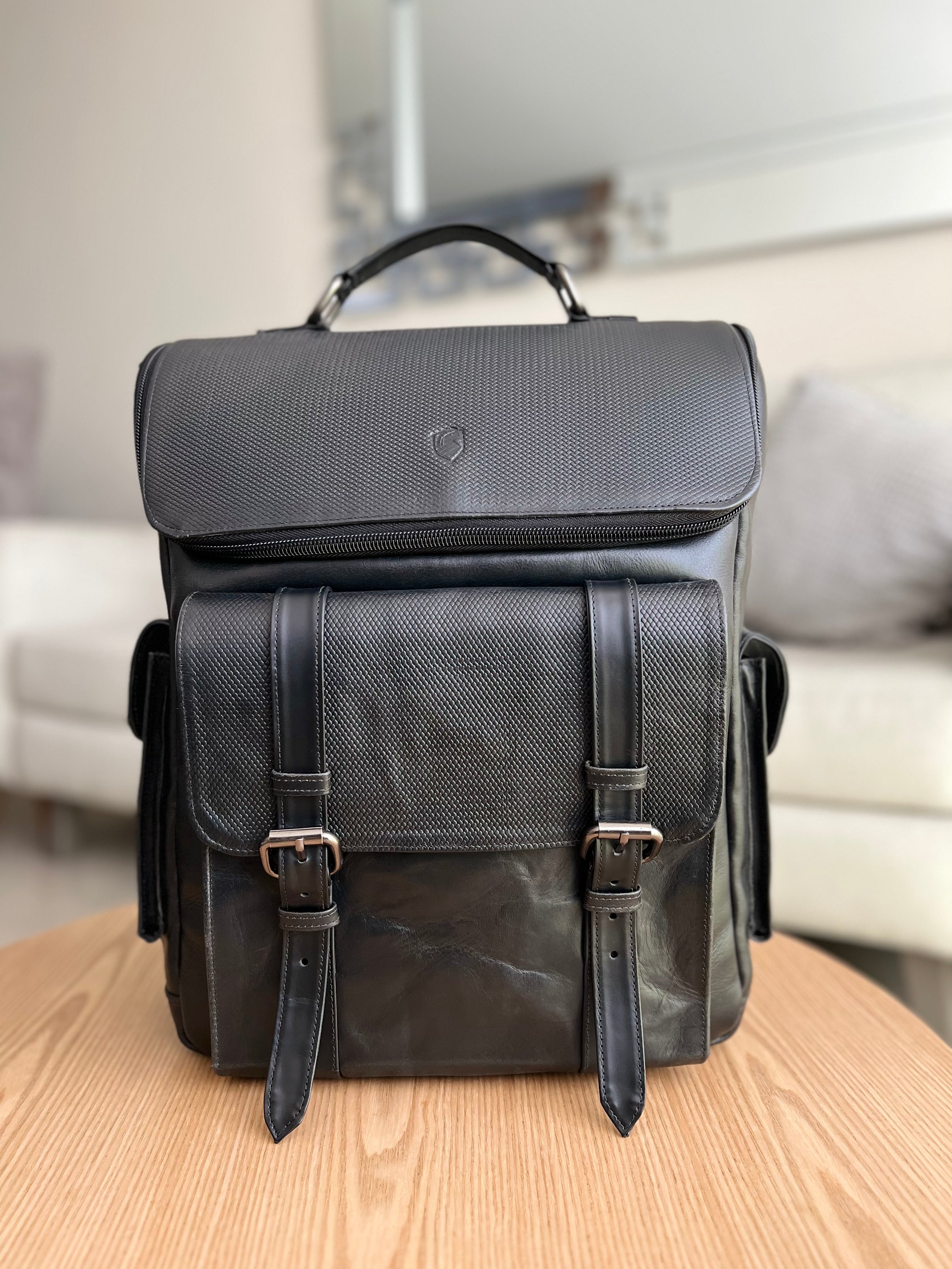ADRIAN MULTIFUNCTIONAL BACKPACK IN BLACK LEATHER FOR MEN | LUXERO